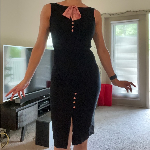 Stop Staring! Retro 30's 40’s 50’s Bombshell Dress Black With Pink Trim bow M - Picture 2 of 9